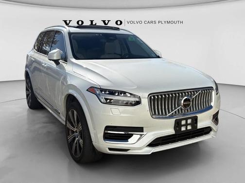 Crystal White Metallic 2025 Volvo XC90 Plug-In Hybrid T8 Plus 7-Seater