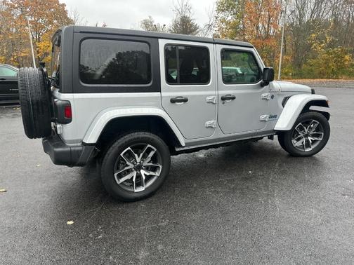 2024 Jeep Wrangler 4xe Sport