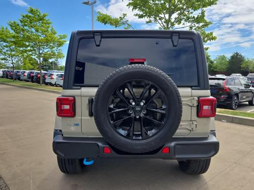 2022 Jeep Wrangler Unlimited 4xe Sahara