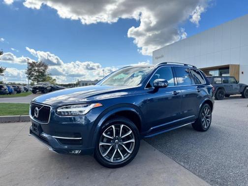 2019 Volvo XC90 T5 Momentum