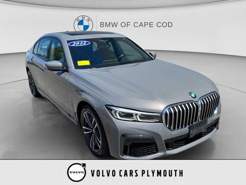 Metallic 2022 BMW 750 i xDrive