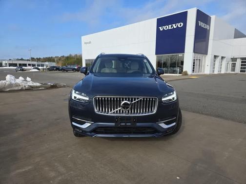 2023 Volvo XC90 B6 Plus 7-Seater