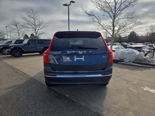 2023 Volvo XC90 B6 Plus 7-Seater