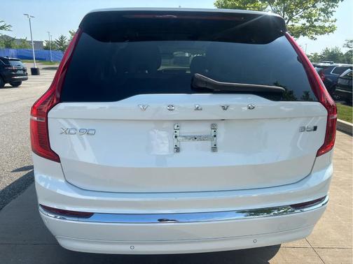 Silver 2025 Volvo XC90 B6 Plus 6-Seater