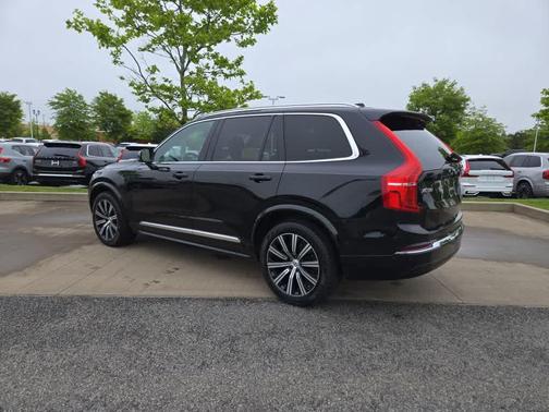 2023 Volvo XC90 B6 Plus 7-Seater