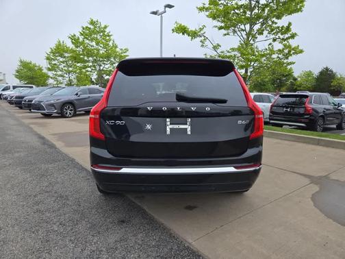 2023 Volvo XC90 B6 Plus 7-Seater