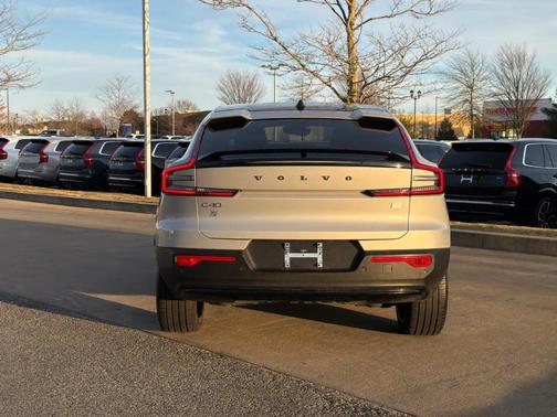 2023 Volvo C40 Recharge Pure Electric Twin Ultimate