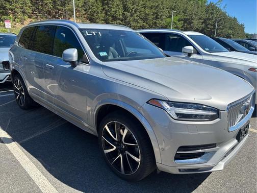 Silver 2023 Volvo XC90 B5 Plus