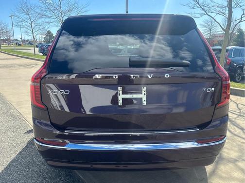 Mulberry Red 2026 Volvo XC90 Plug-In Hybrid T8 Plus 6-Seater