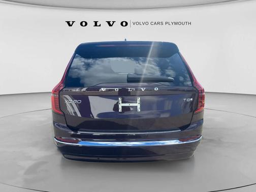 Mulberry Red 2026 Volvo XC90 Plug-In Hybrid T8 Plus 6-Seater