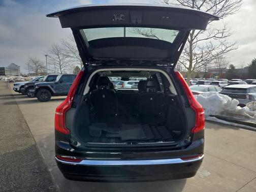 2023 Volvo XC90 B6 Plus 7-Seater