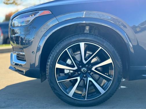 2023 Volvo XC90 B6 Plus 6-Seater