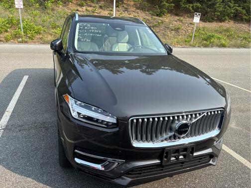 Platinum Grey Metallic 2024 Volvo XC90 B6 Plus Bright Theme 7-Seater