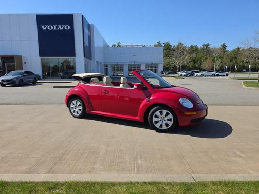 Salsa Red 2008 Volkswagen New Beetle S