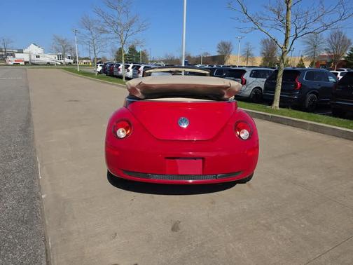 Salsa Red 2008 Volkswagen New Beetle S