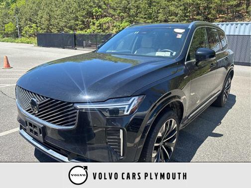 Onyx Black Metallic 2025 Volvo XC90 PLUS