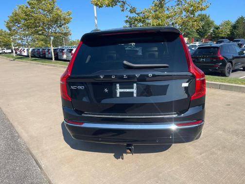 2024 Volvo XC90 Recharge Plug-In Hybrid T8 Ultimate 6-Seater