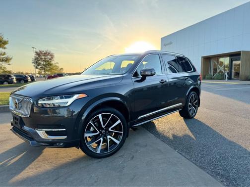 2024 Volvo XC90 B6 Plus Bright Theme 7-Seater
