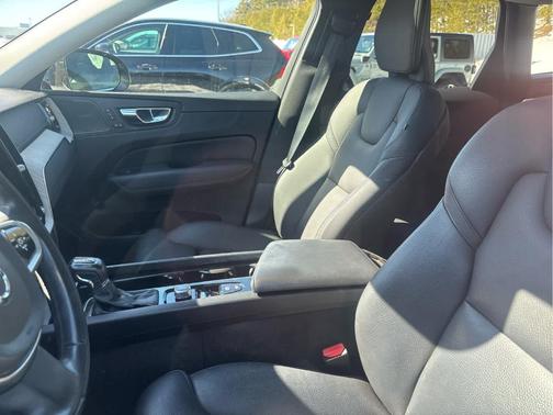 2020 Volvo XC60 T5 Inscription