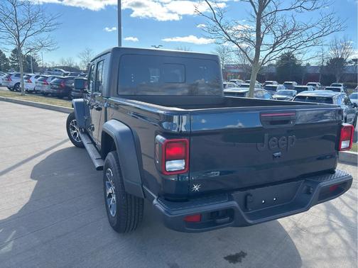 Fathom Blue Pearlcoat 2025 Jeep Gladiator Sport