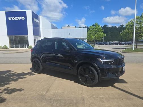 2026 Volvo XC40 EDITION