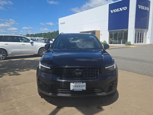 2026 Volvo XC40 EDITION