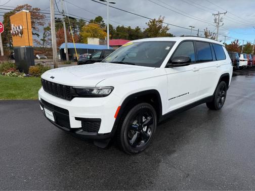 2025 Jeep Grand Cherokee L Laredo