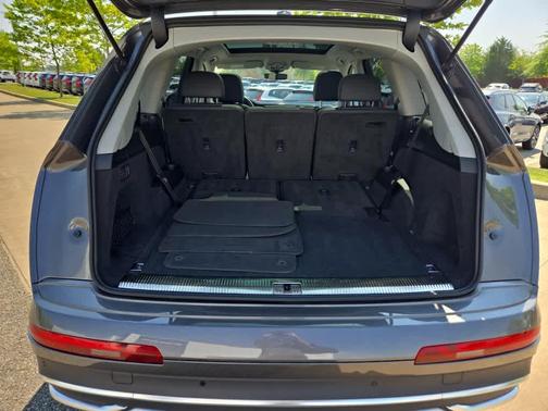 2024 Audi Q7 55 Premium Plus
