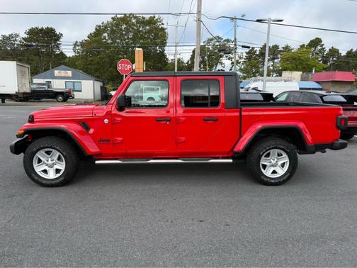 Firecracker Red Clearcoat 2021 Jeep Gladiator Sport