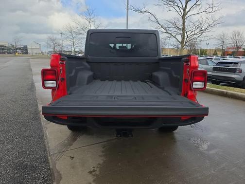 Firecracker Red Clearcoat 2021 Jeep Gladiator Sport