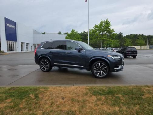 Denim Blue Metallic 2024 Volvo XC90 B6 Plus Bright Theme 7-Seater