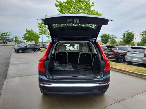 Denim Blue Metallic 2024 Volvo XC90 B6 Plus Bright Theme 7-Seater