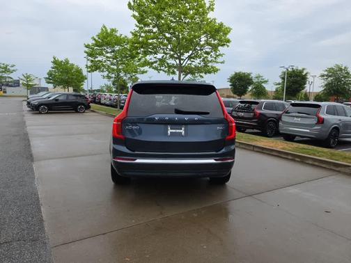 Denim Blue Metallic 2024 Volvo XC90 B6 Plus Bright Theme 7-Seater