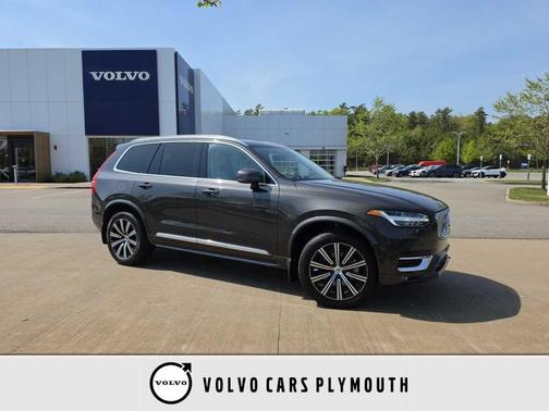 Platinum Grey Metallic 2023 Volvo XC90 B6 Plus 7-Seater