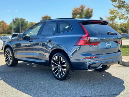2026 Volvo XC60 B5 Ultra