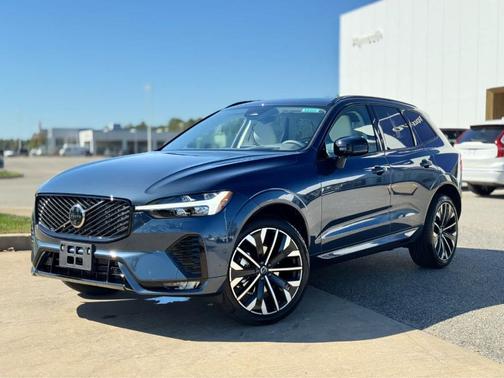 2026 Volvo XC60 B5 Ultra