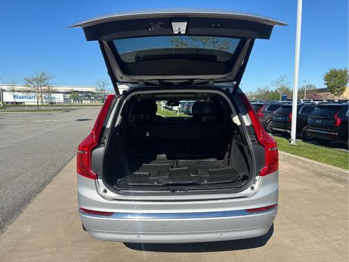 Silver 2023 Volvo XC90 B6 Plus 7-Seater