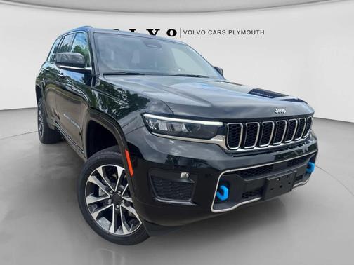 Diamond Black 2022 Jeep Grand Cherokee 4xe Overland