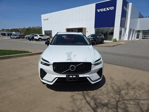 2025 Volvo XC60 B5 Core
