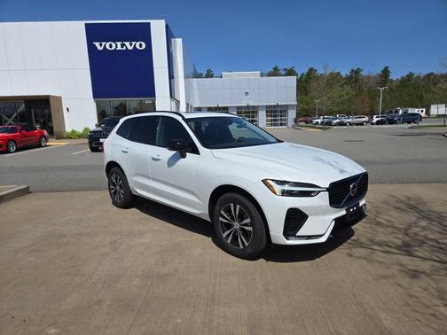 2025 Volvo XC60 B5 Core