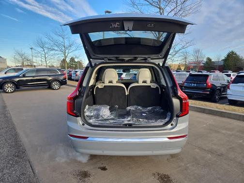 2026 Volvo XC90 Plug-In Hybrid T8 Ultra 7-Seater