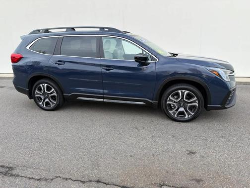 Cosmic Blue Pearl 2025 Subaru Ascent Limited