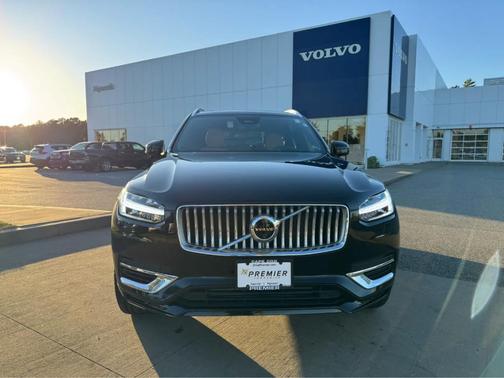 2024 Volvo XC90 Recharge Plug-In Hybrid T8 Ultimate Bright Theme 7-Seater