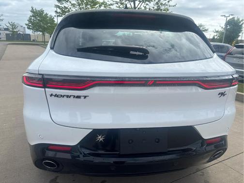 Q BALL 2025 Dodge Hornet R/T