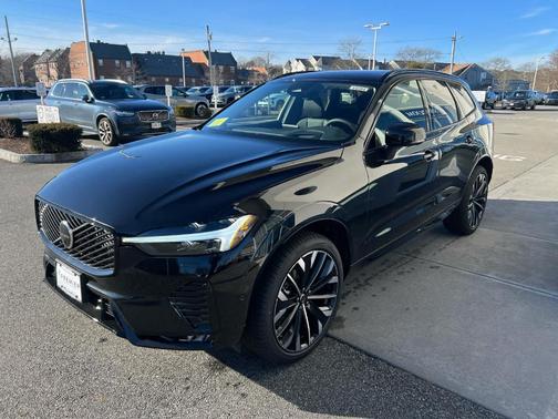 2026 Volvo XC60 B5 Ultra