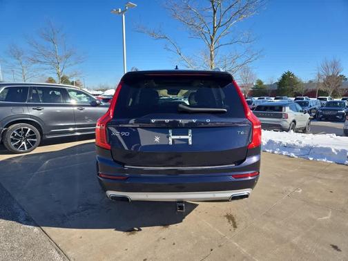2019 Volvo XC90 T6 Momentum