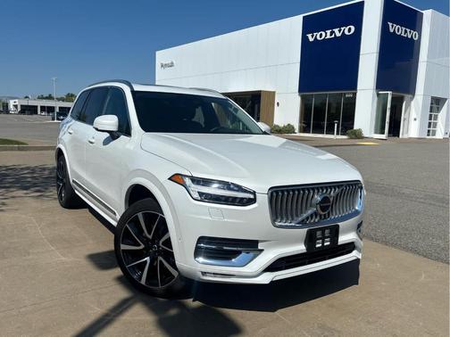 White 2023 Volvo XC90 B6 Plus 7-Seater