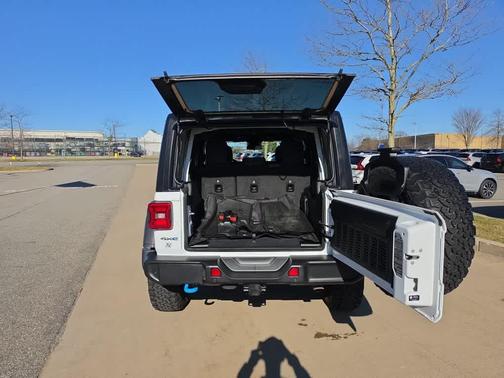 Bright White Clearcoat 2024 Jeep Wrangler 4xe Sport