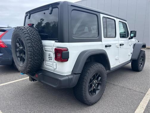 2024 Jeep Wrangler 4xe Sport