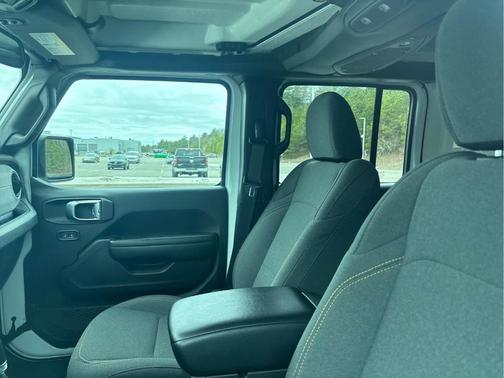 2024 Jeep Wrangler 4xe Sport